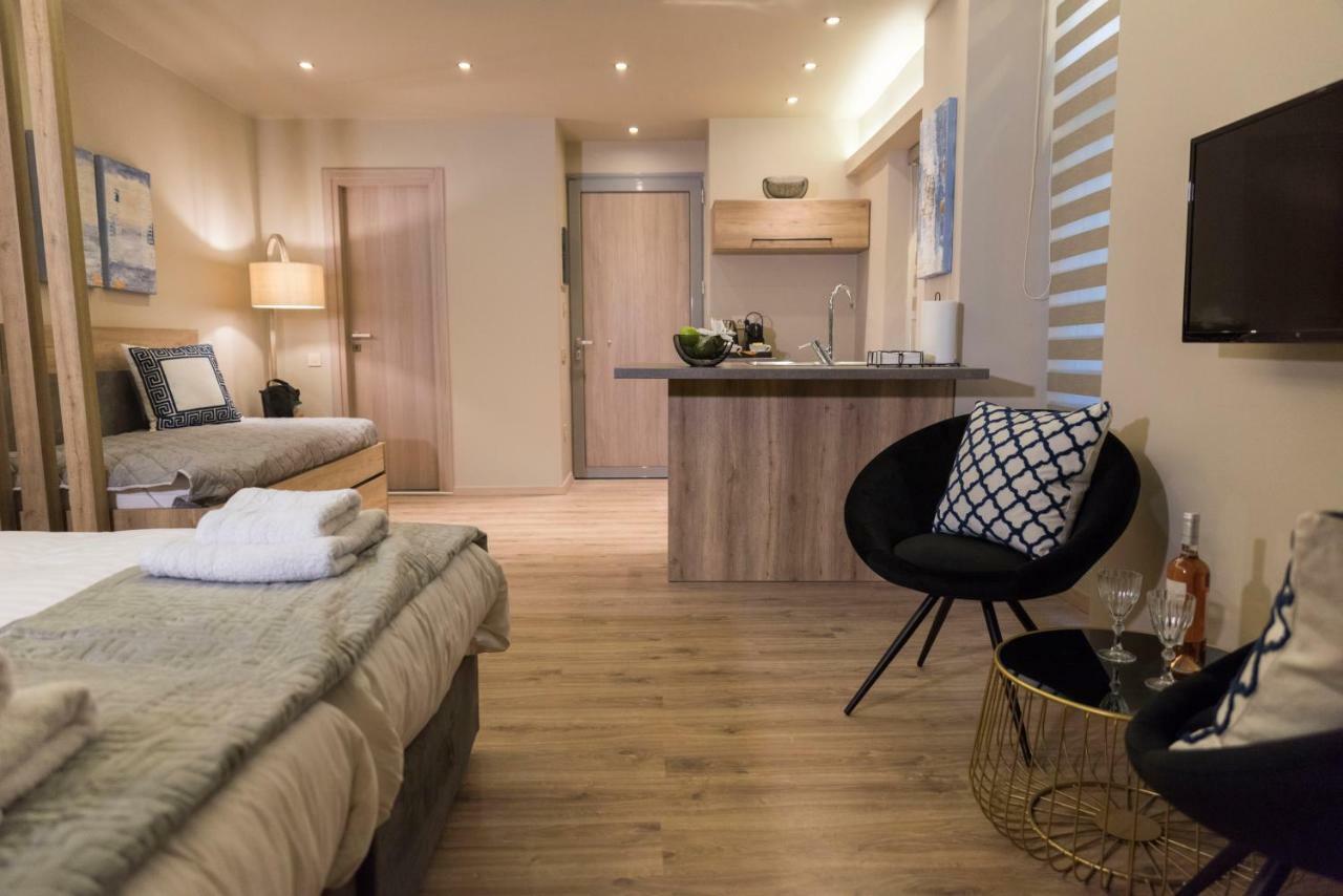 Wisdom Residence Luxury Apartments At Plaka 雅典 外观 照片